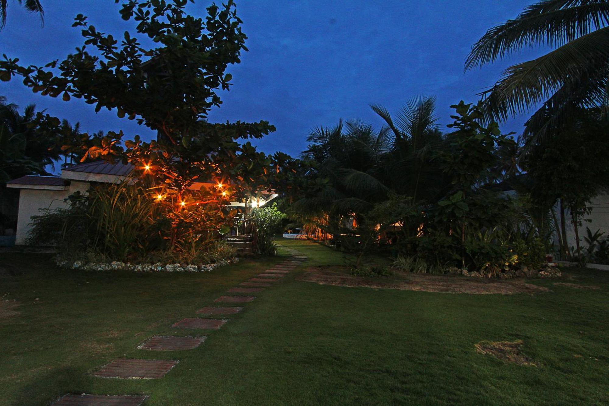 Villa Consolacion Resort General Luna  Eksteriør bilde